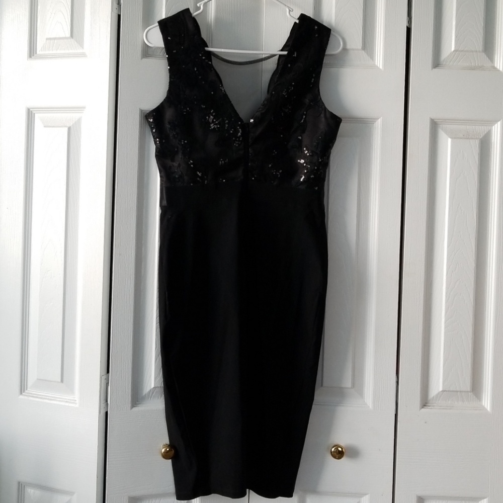 PERFECT LBD - Picture 2 of 4